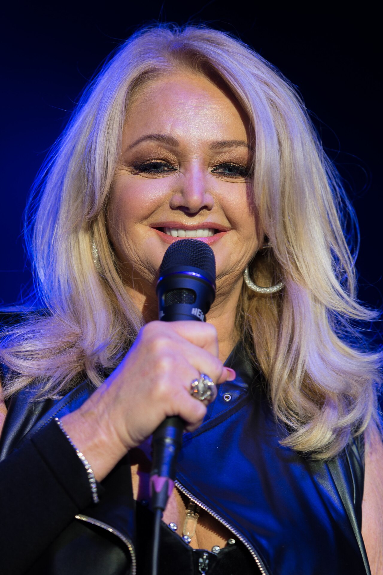 Bonnie Tyler'ın 'Total Eclipse of the Heart' Şarkısının En İyi 5 Sinema Anı