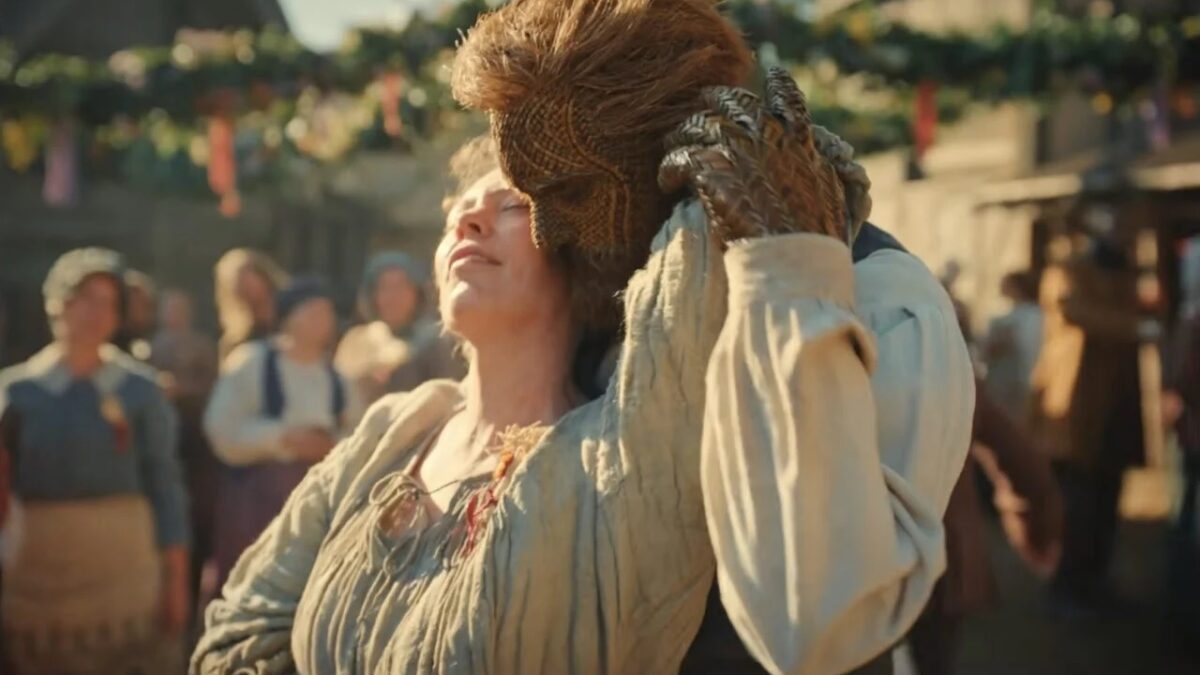 Alexander Skarsgård's New Film "Wicker": A Husband Woven From Wicker