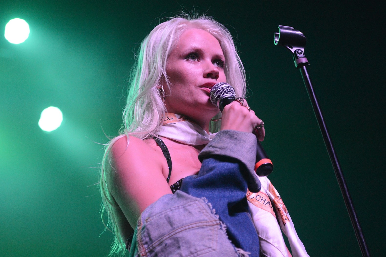 "Party Rock Anthem"in Sesi Lauren Bennett 37 Yaşında Hayatını Kaybetti