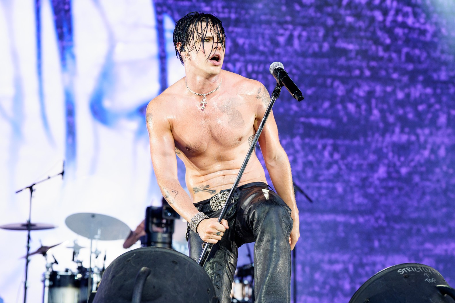 Yungblud'a "Industry Plant" Suçlamalarına Karşı SZA ve Anthrax'ten Destek Yağdı